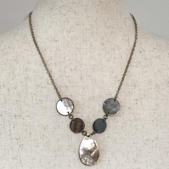 Premier Designs Tahiti Mother of Pearl Silver Plated Boho Chic Necklace - Picture 3 of 12